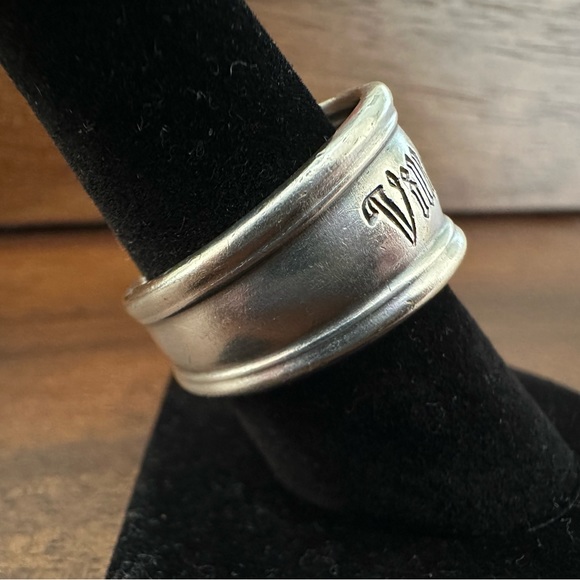 Village Inn Spoon Ring - Picture 4 of 13